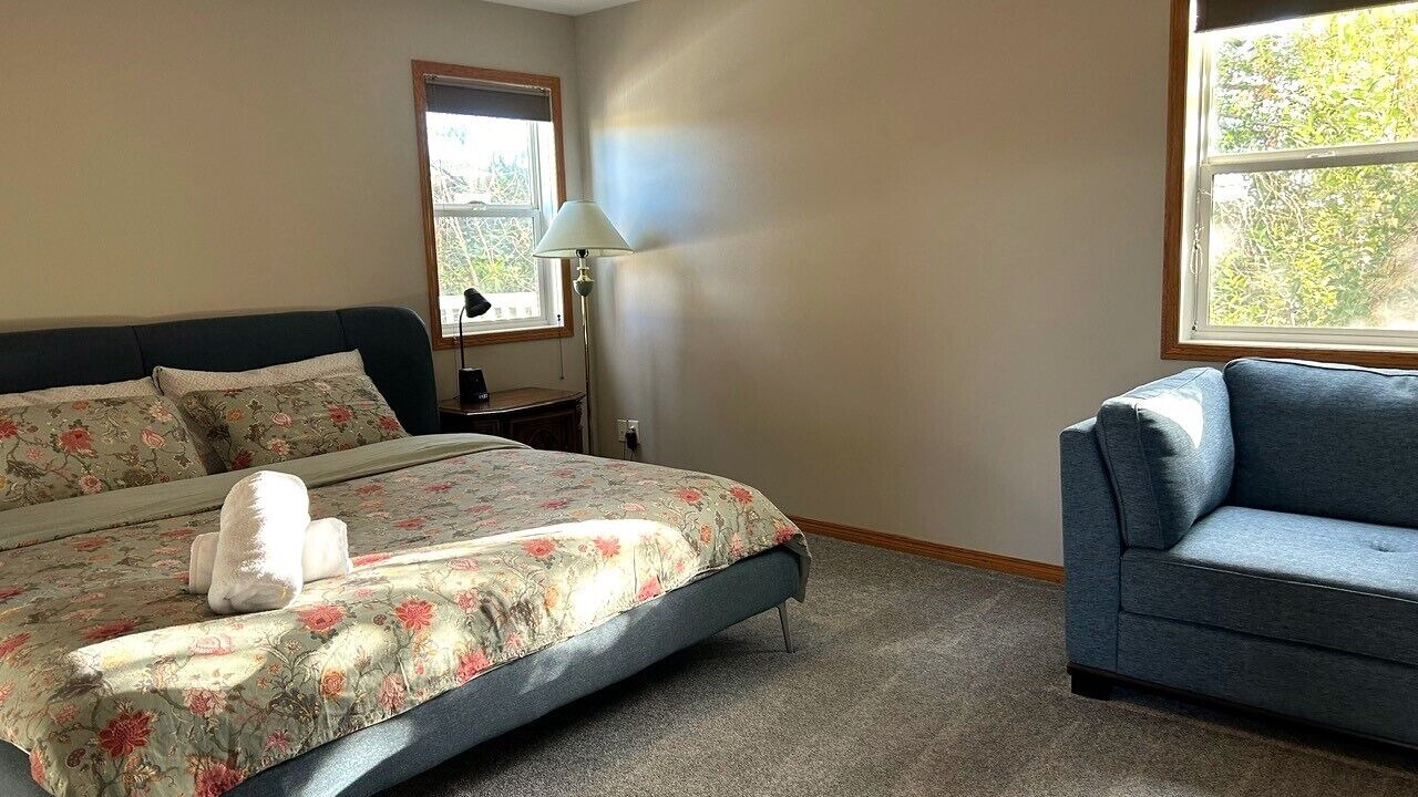 Photo of Bedroom in Sylvan Lake