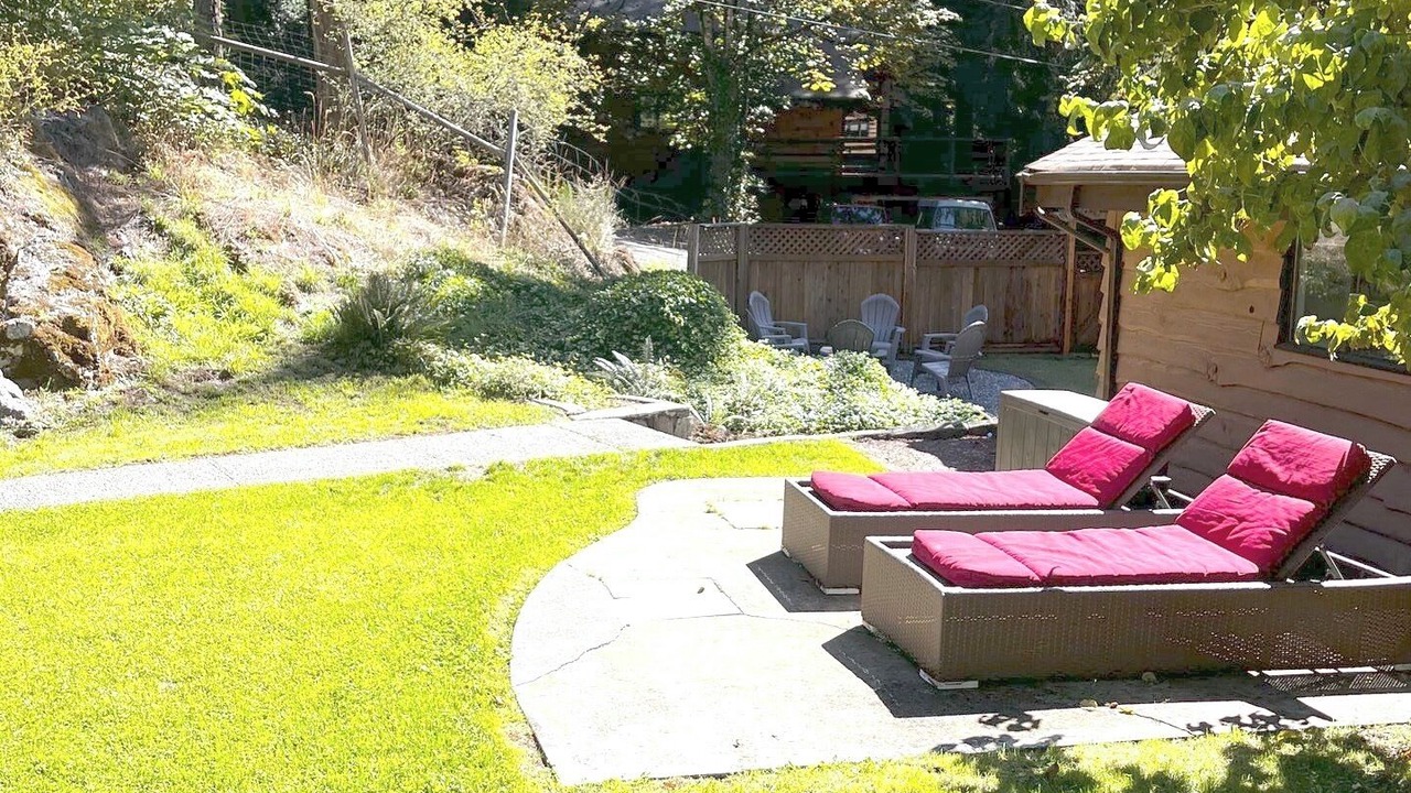 Photo of Patio Balcony in Shawnigan Lake