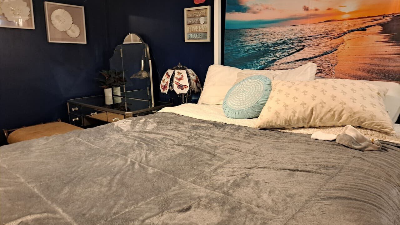 Photo of Bedroom in Oakwood Village