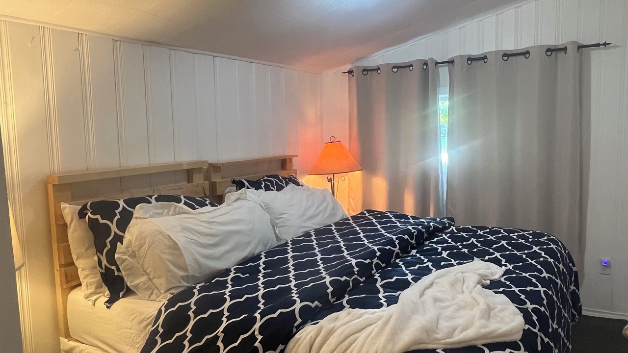 Photo of Bedroom in Alberta Beach