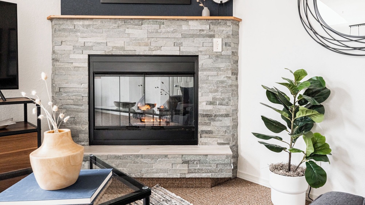 Photo of Livingroom in Englewood