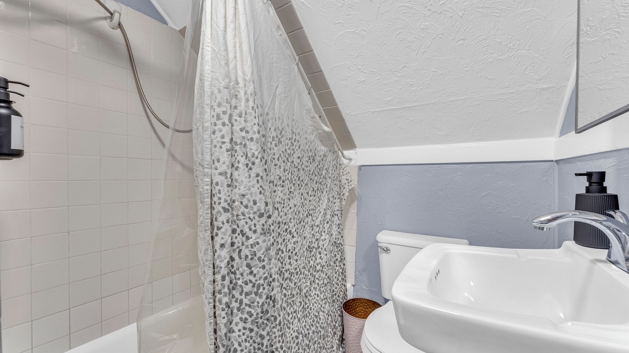 Photo of Bathroom in Little Italy