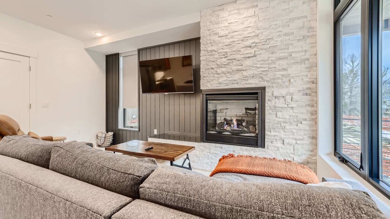Photo of Livingroom in Silverthorne