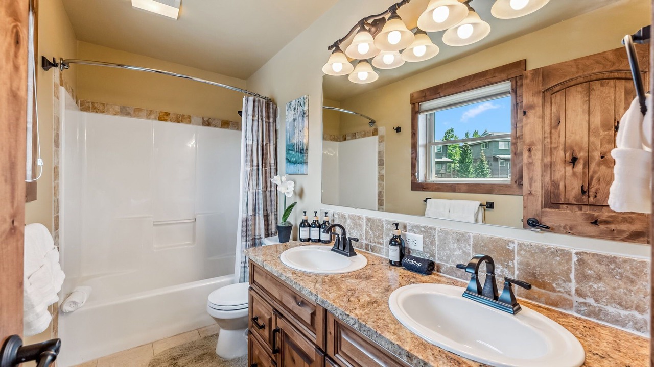 Photo of Bathroom in Wildernest