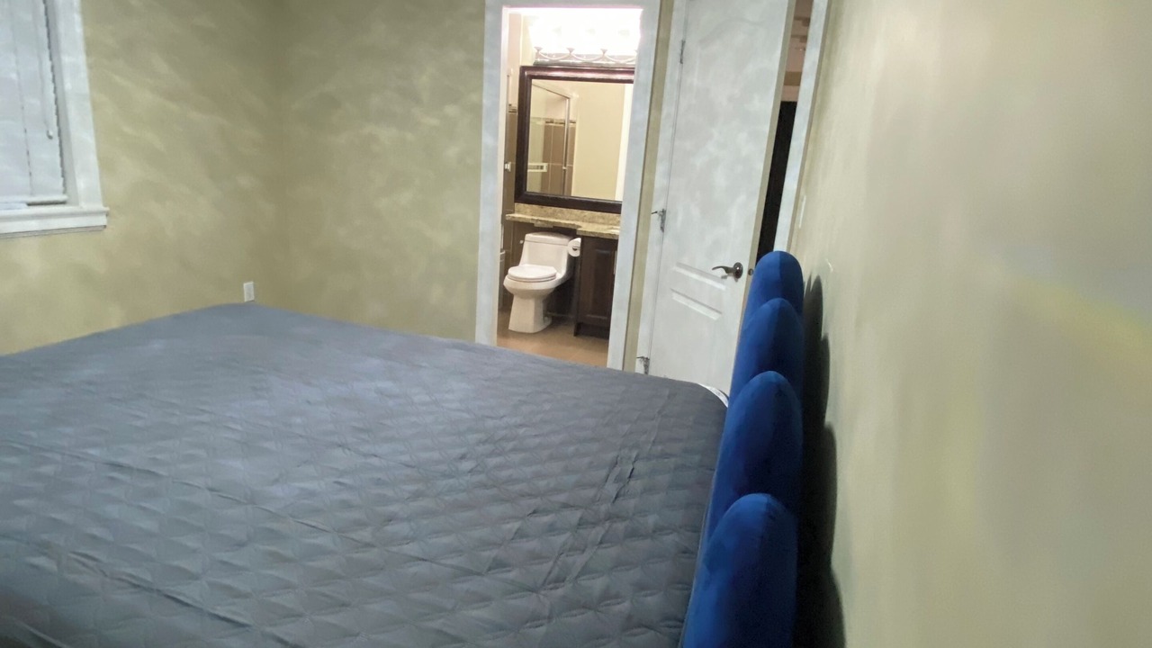 Photo of Bedroom in Queensborough