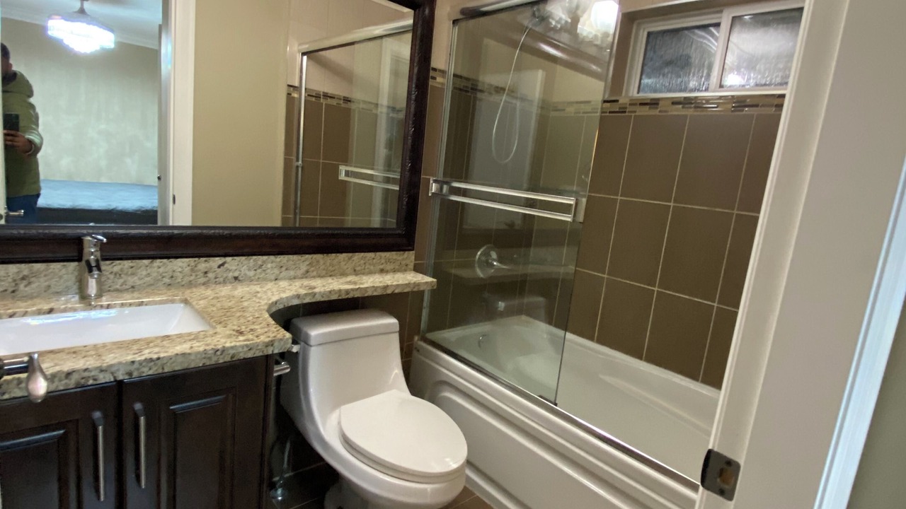 Photo of Bedroom in Queensborough