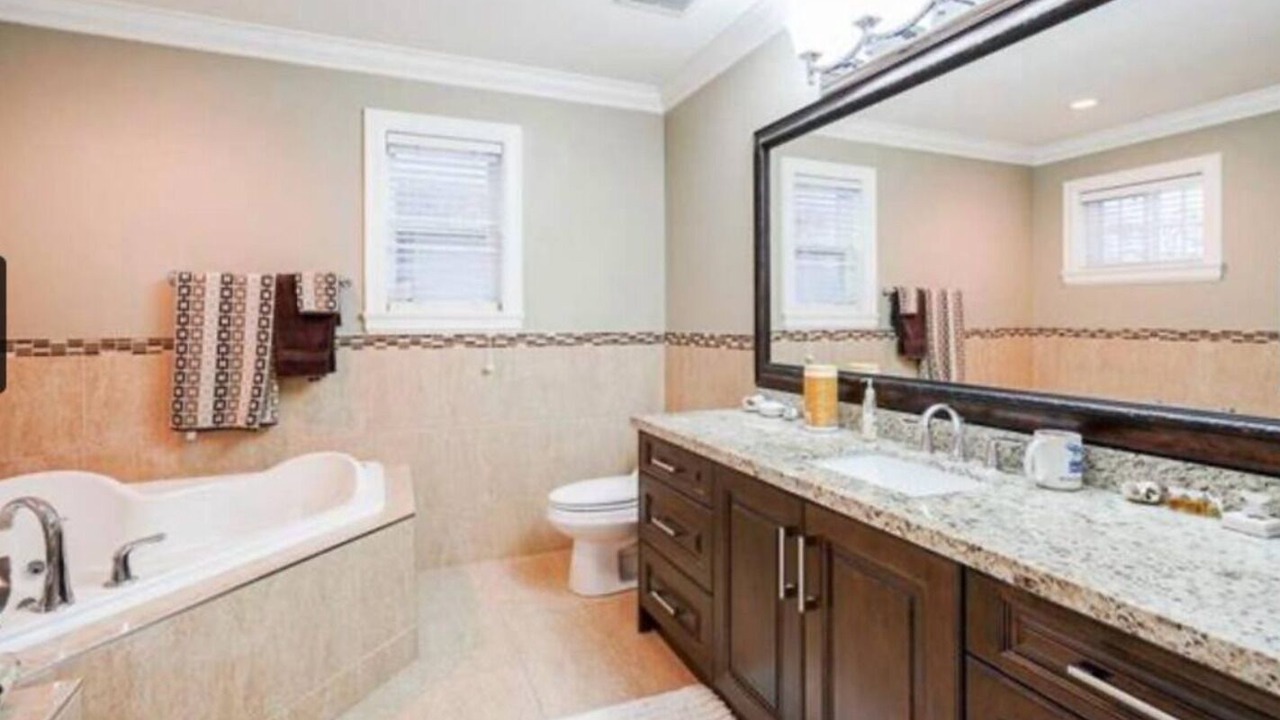 Photo of Bathroom in Queensborough