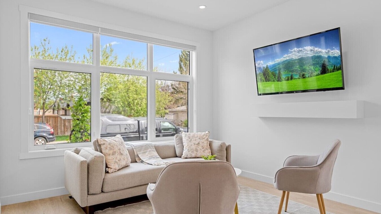 Photo of Livingroom in Southwest Calgary