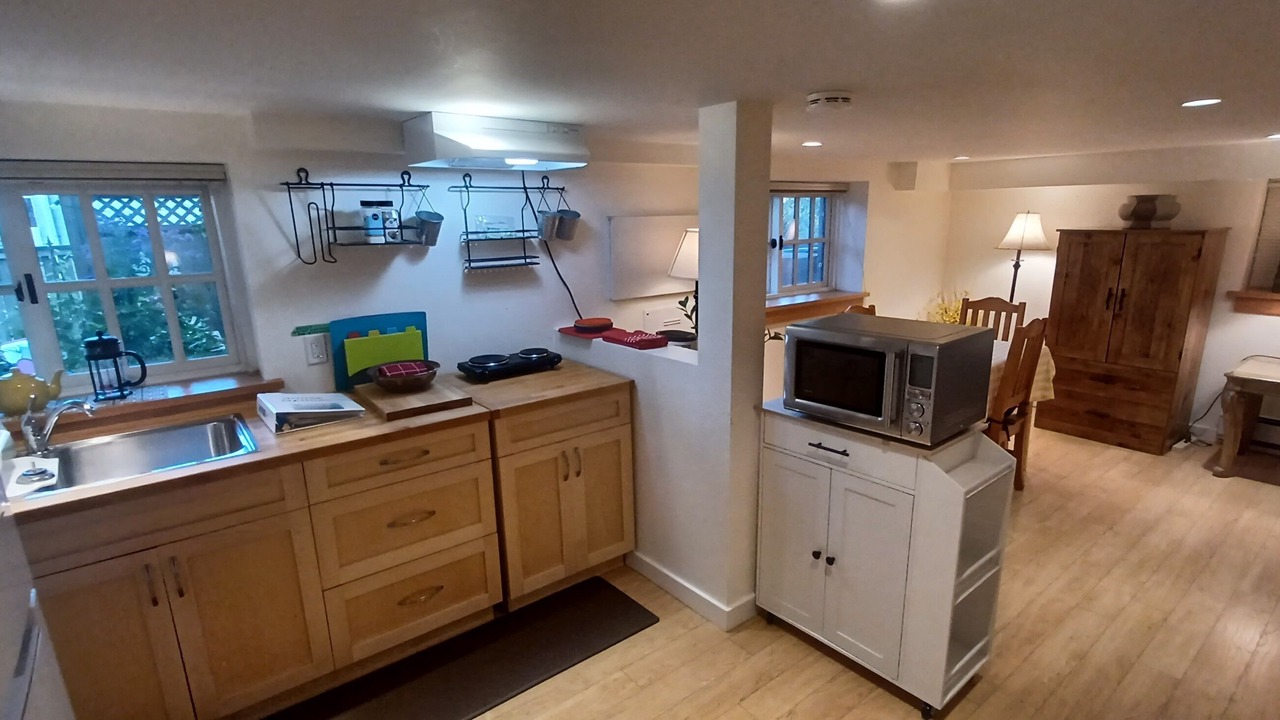 Photo of Kitchen in New Westminster