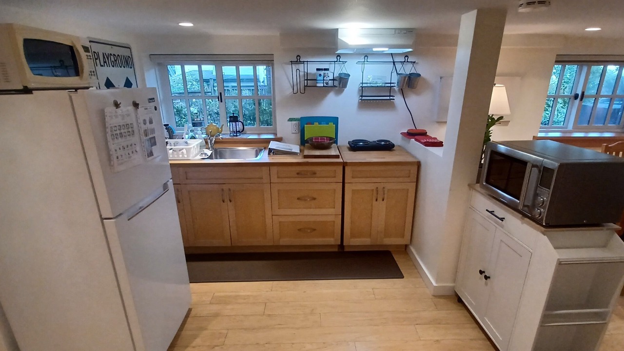 Photo of Kitchen in New Westminster