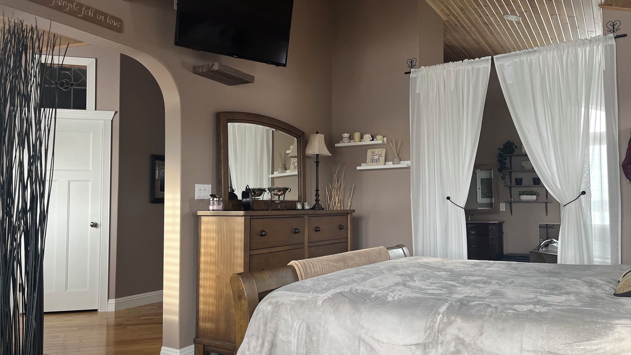 Photo of Bedroom in Village of Vilna