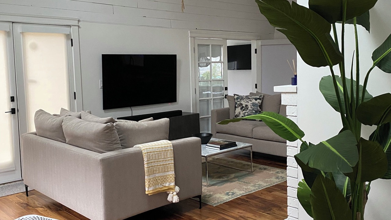 Photo of Livingroom in Grandview-Woodland