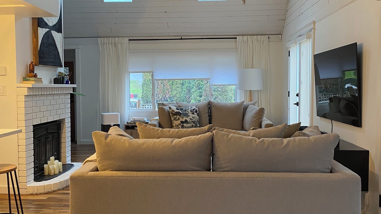 Photo of Livingroom in Grandview-Woodland