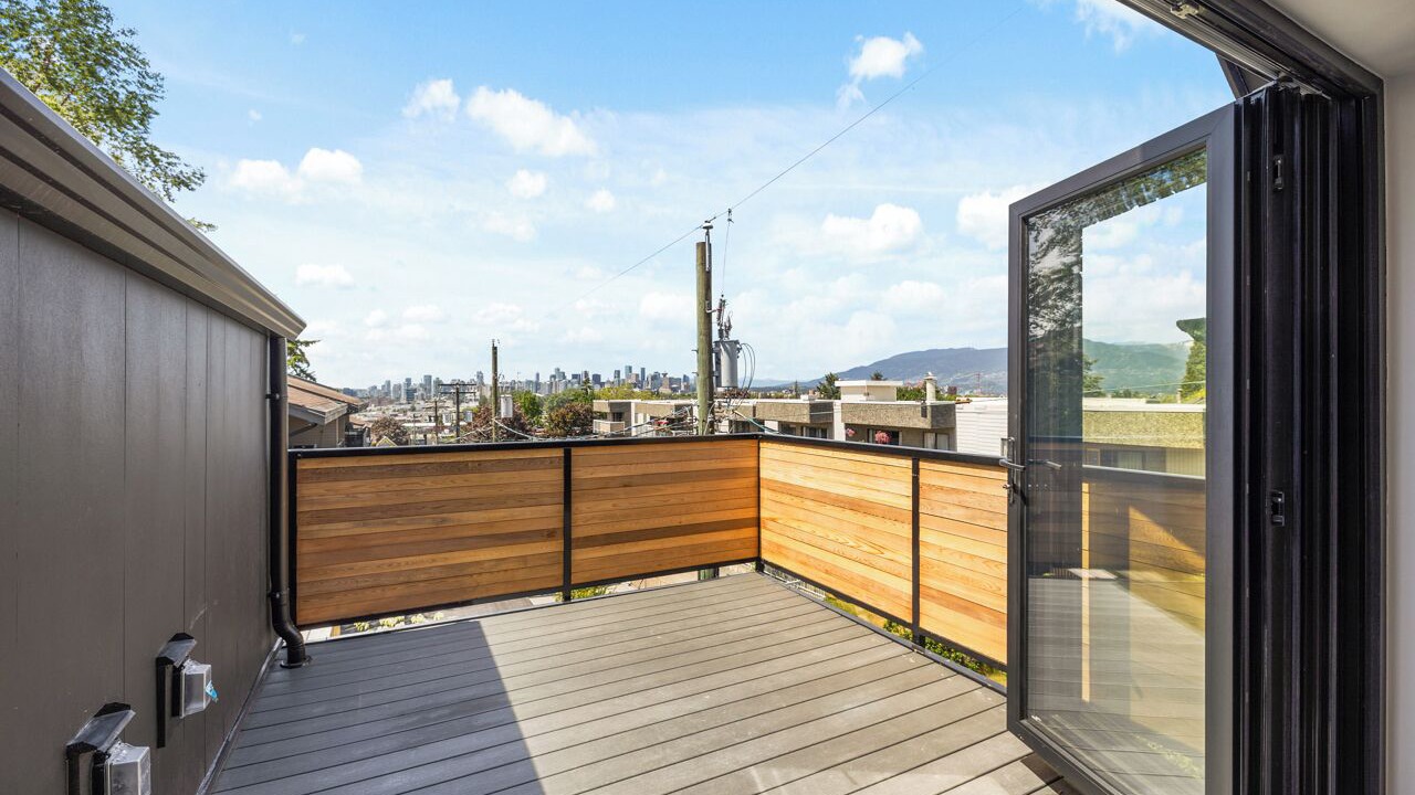 Photo of Patio Balcony in Grandview-Woodland