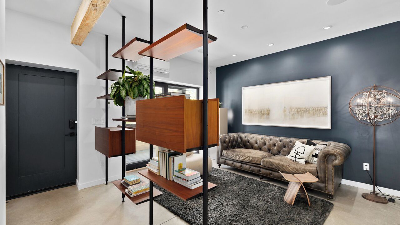 Photo of Livingroom in Grandview-Woodland