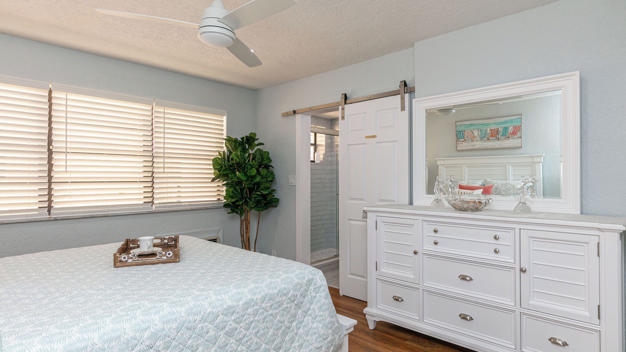 Photo of Bedroom in Hollywood