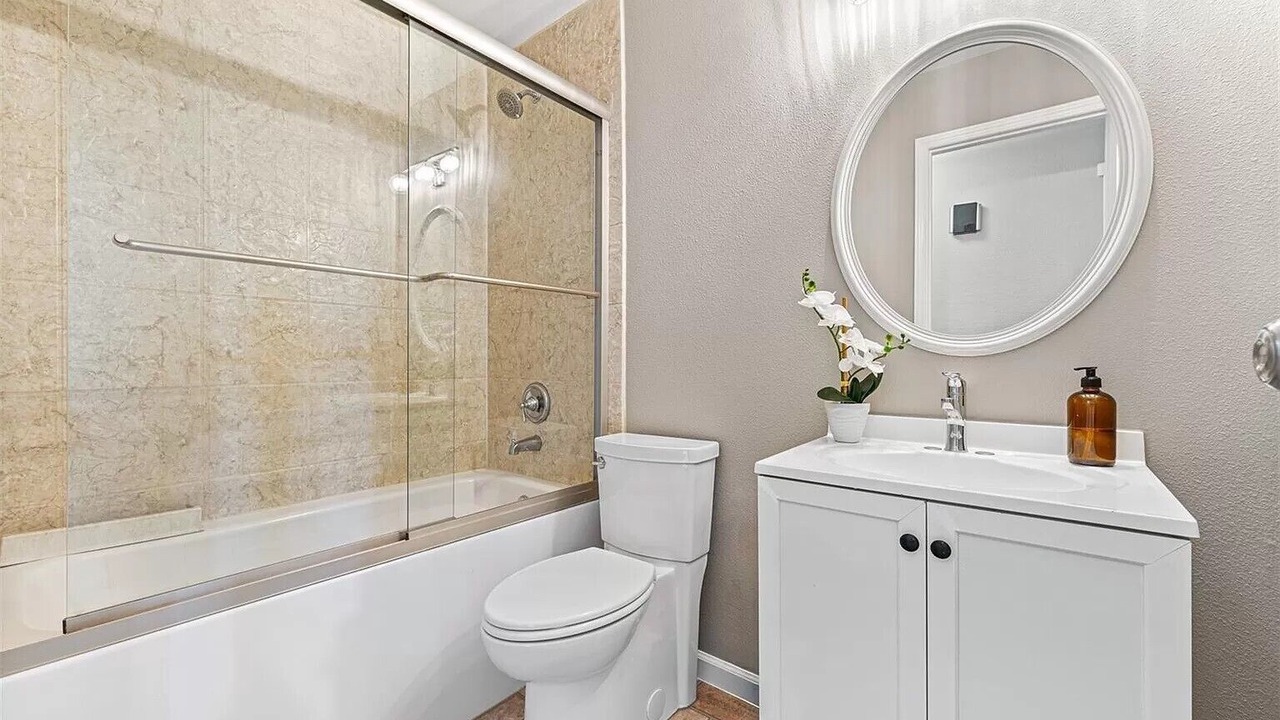 Photo of Bathroom in Tollgate Overlook