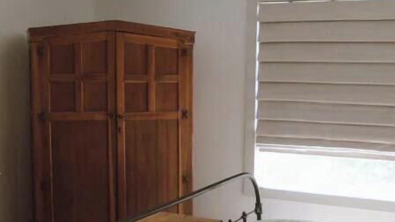 Photo of Bedroom in Canoe