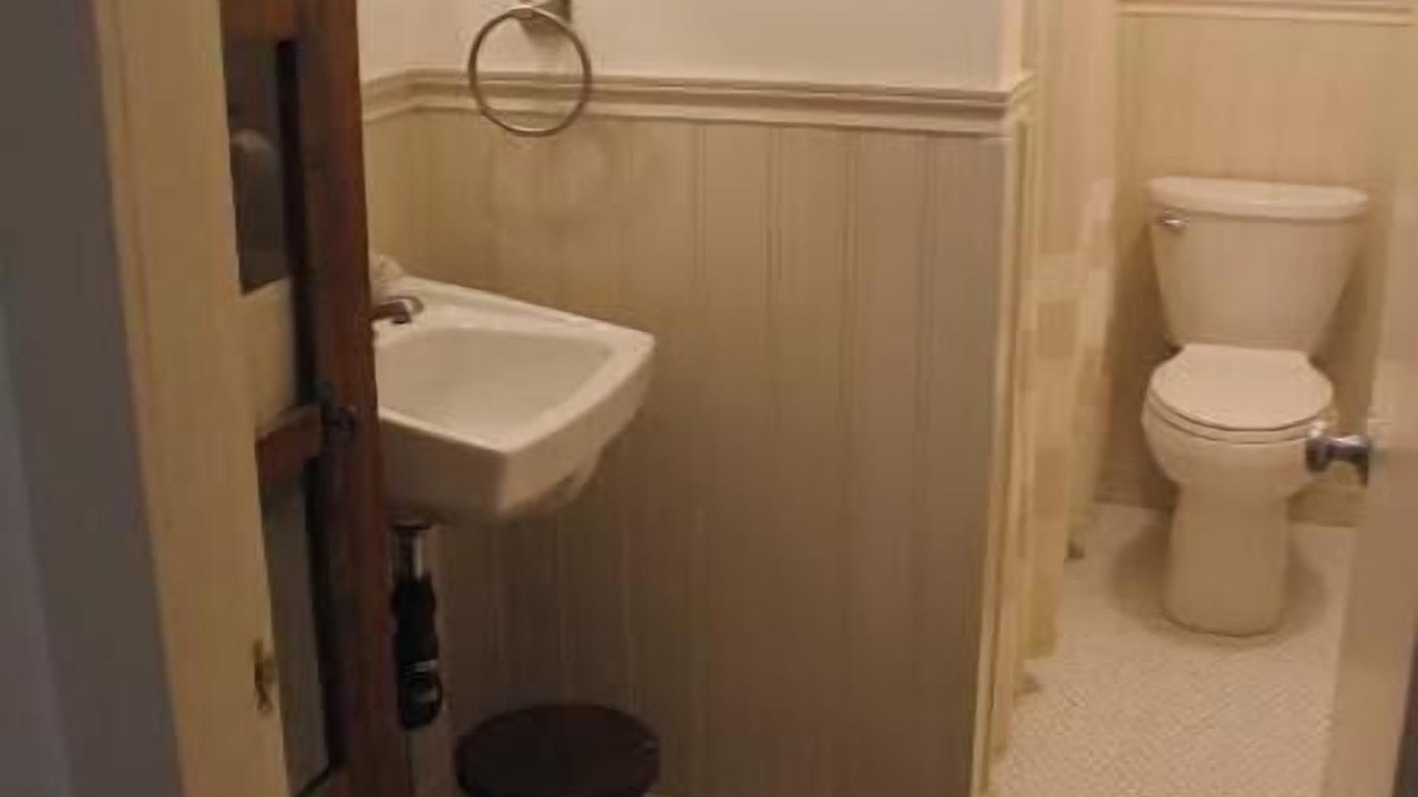 Photo of Bathroom in Canoe