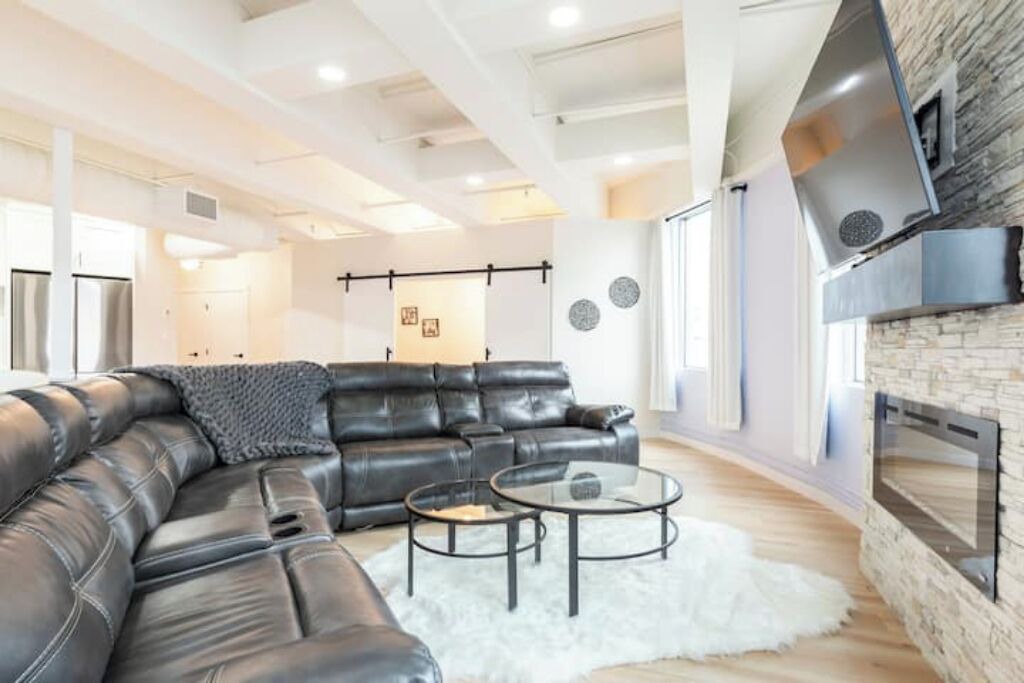 Photo of Livingroom in Downtown Edmonton