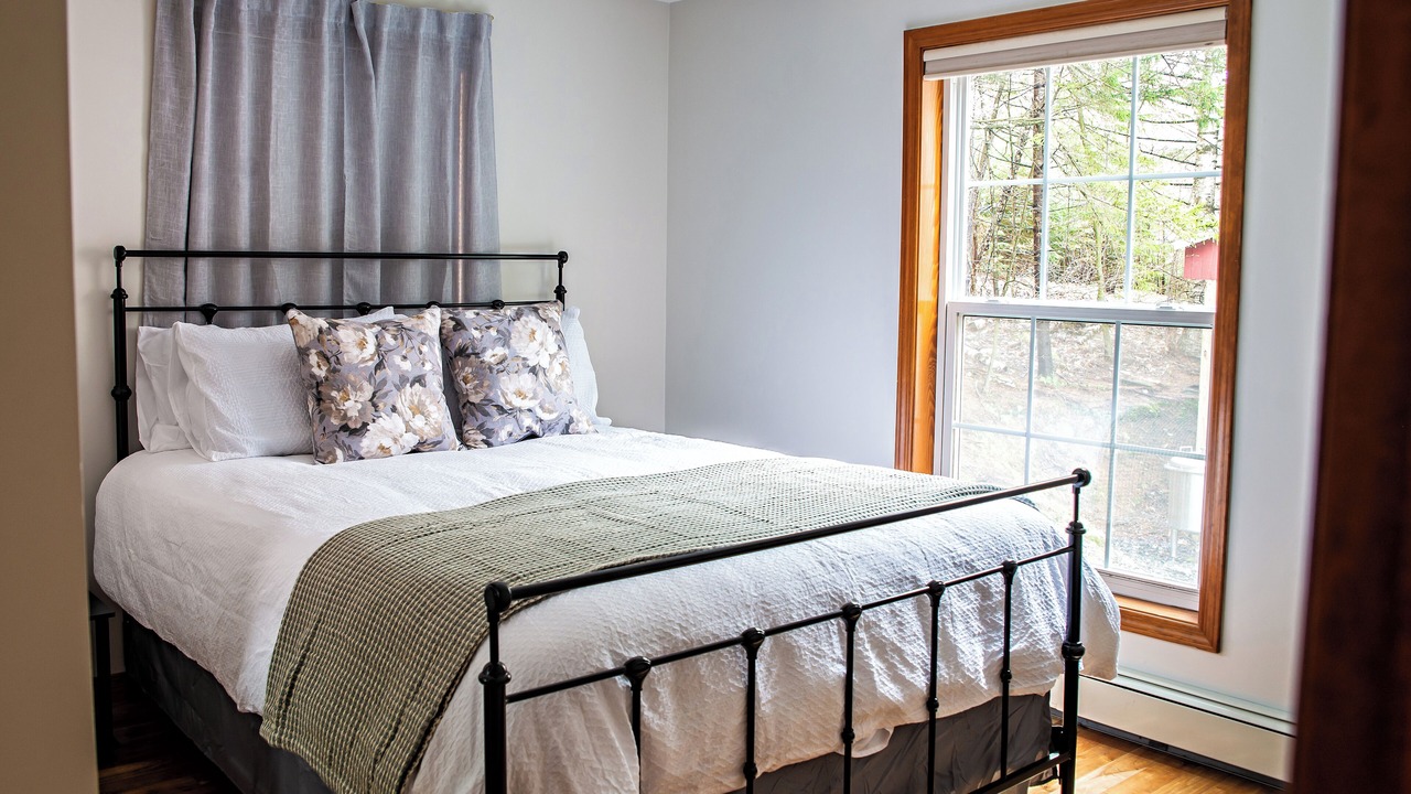 Photo of Bedroom in Warren