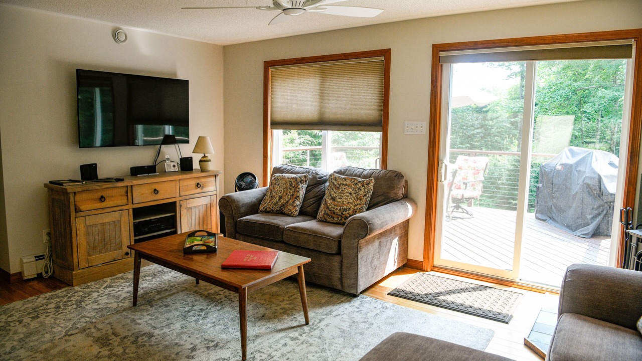 Photo of Livingroom in Warren