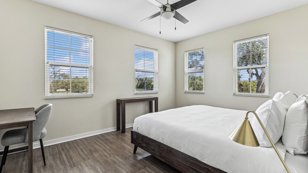 Photo of Bedroom in Park East