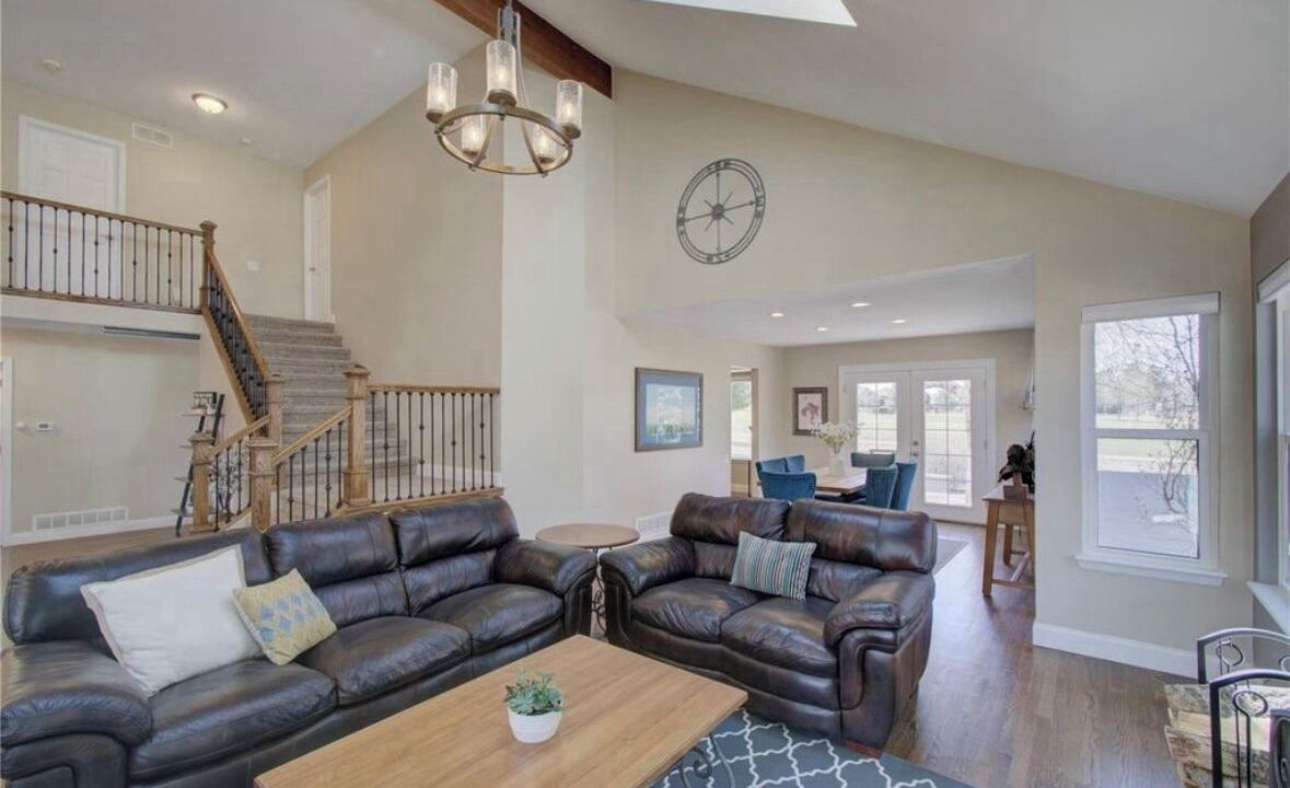 Photo of Livingroom in Castle Pines North
