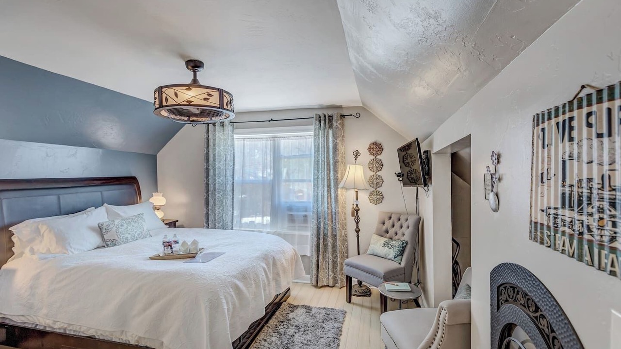 Photo of Bedroom in Glenwood Springs