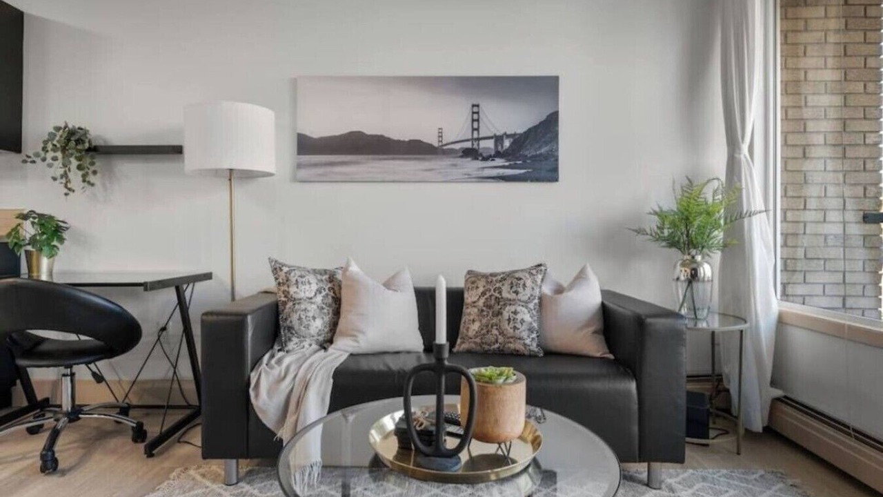 Photo of Livingroom in Beltline