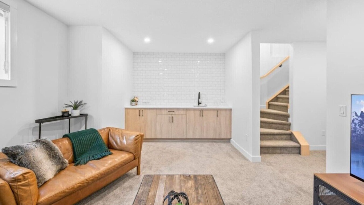 Photo of Livingroom in Southwest Calgary
