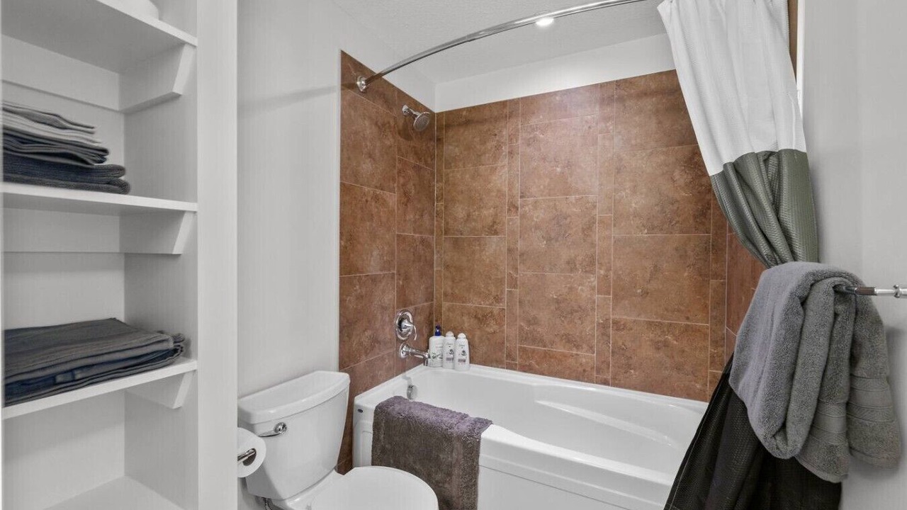 Photo of Bathroom in Victoria Park