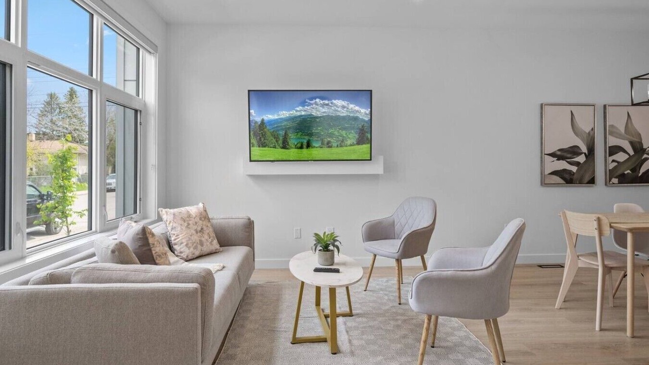 Photo of Livingroom in Southwest Calgary