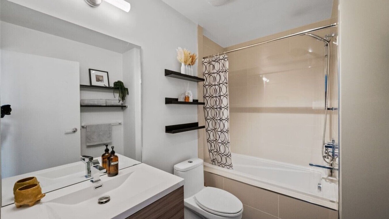 Photo of Bathroom in Connaught