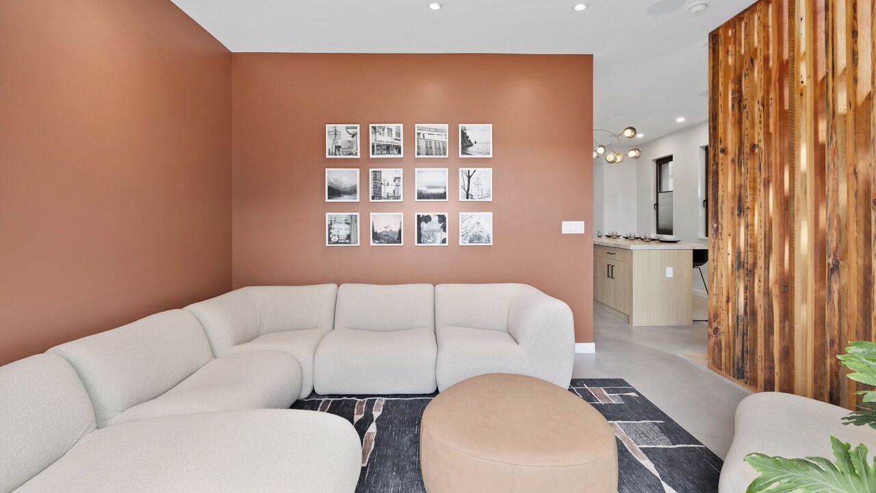 Photo of Livingroom in Grandview-Woodland
