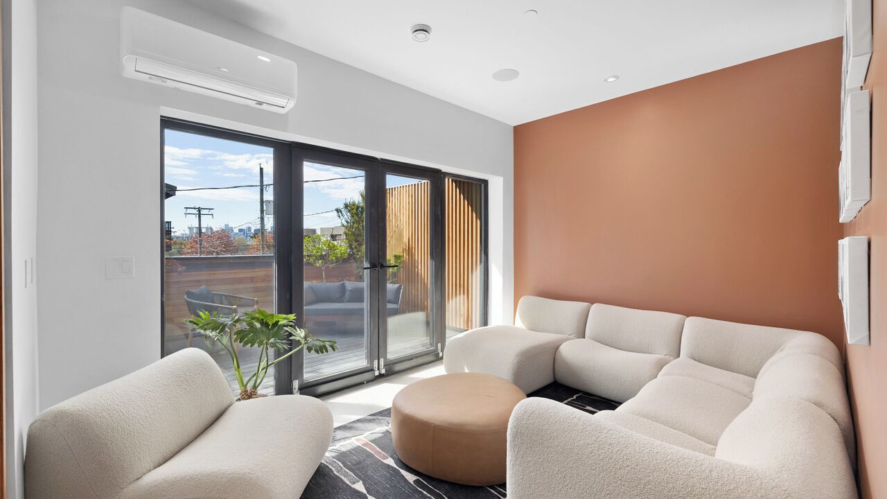 Photo of Livingroom in Grandview-Woodland