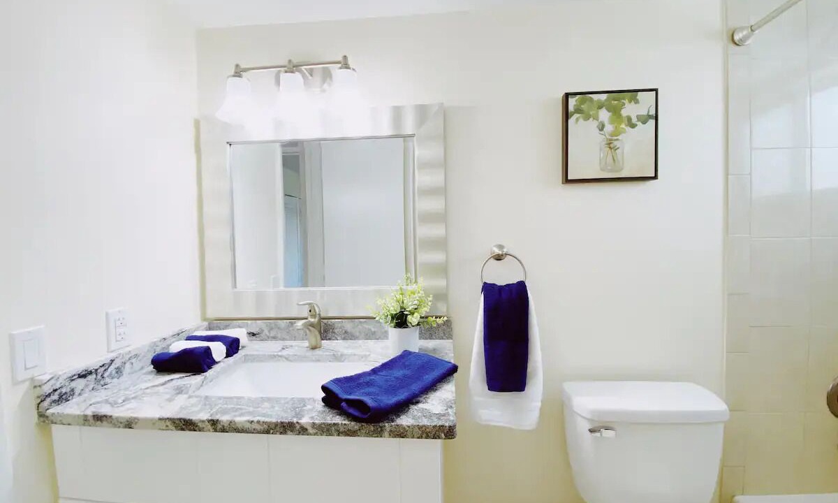 Photo of Bathroom in Lighthouse Point