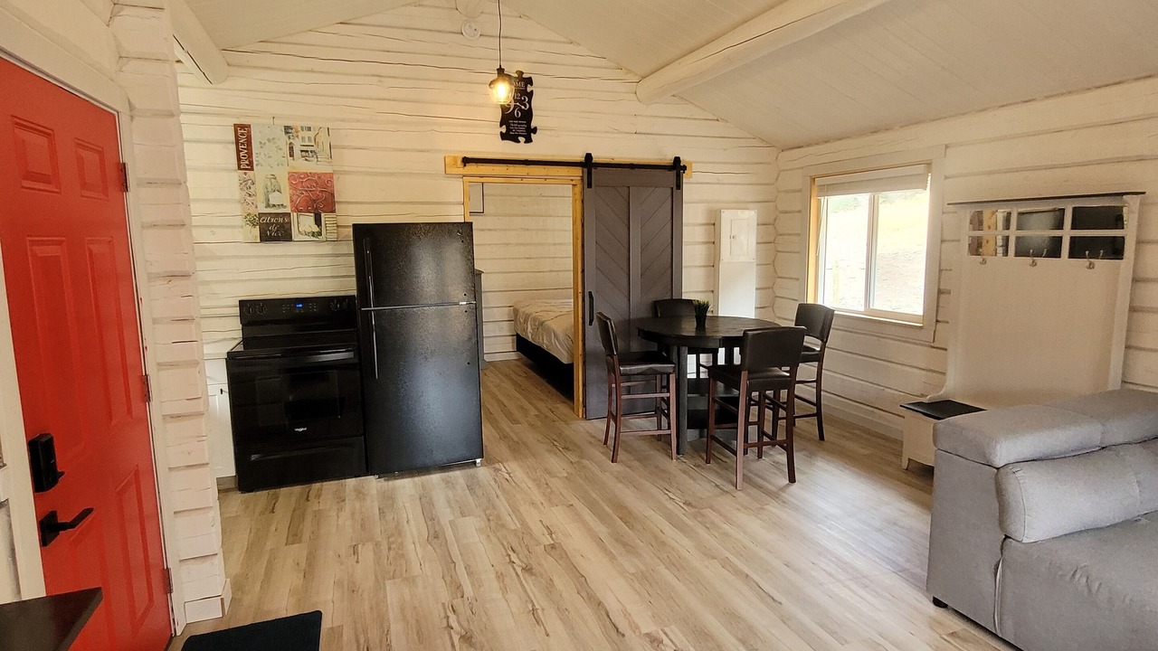 Photo of Livingroom in Okanagan-Similkameen