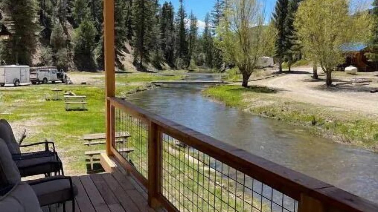 Photo of Others in Red River