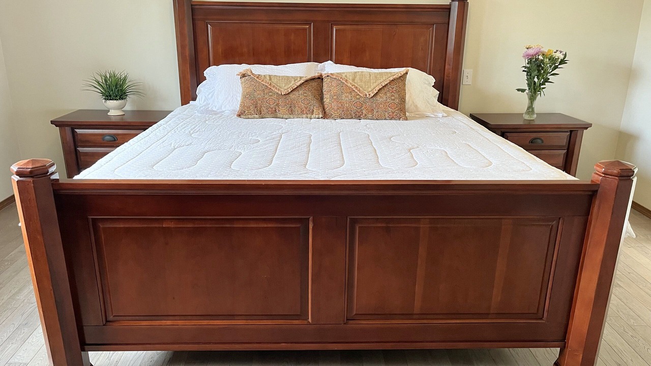 Photo of Bedroom in Arbour Lake