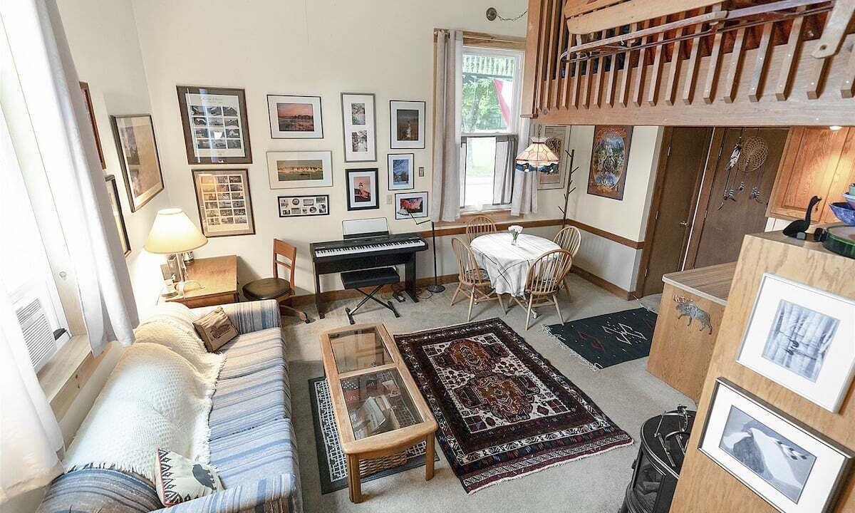 Photo of Livingroom in Bethel