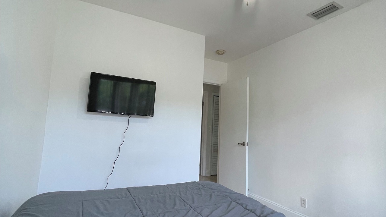 Photo of Bedroom in Country Club Park