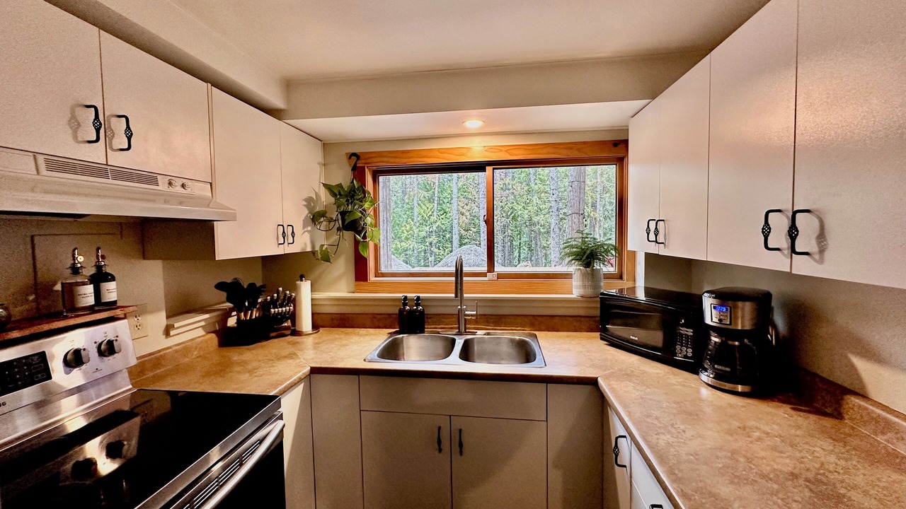 Photo of Kitchen in East Kootenay