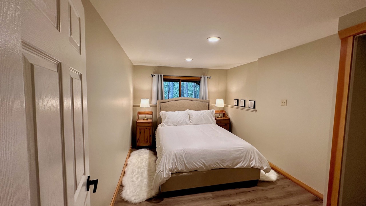 Photo of Bedroom in East Kootenay