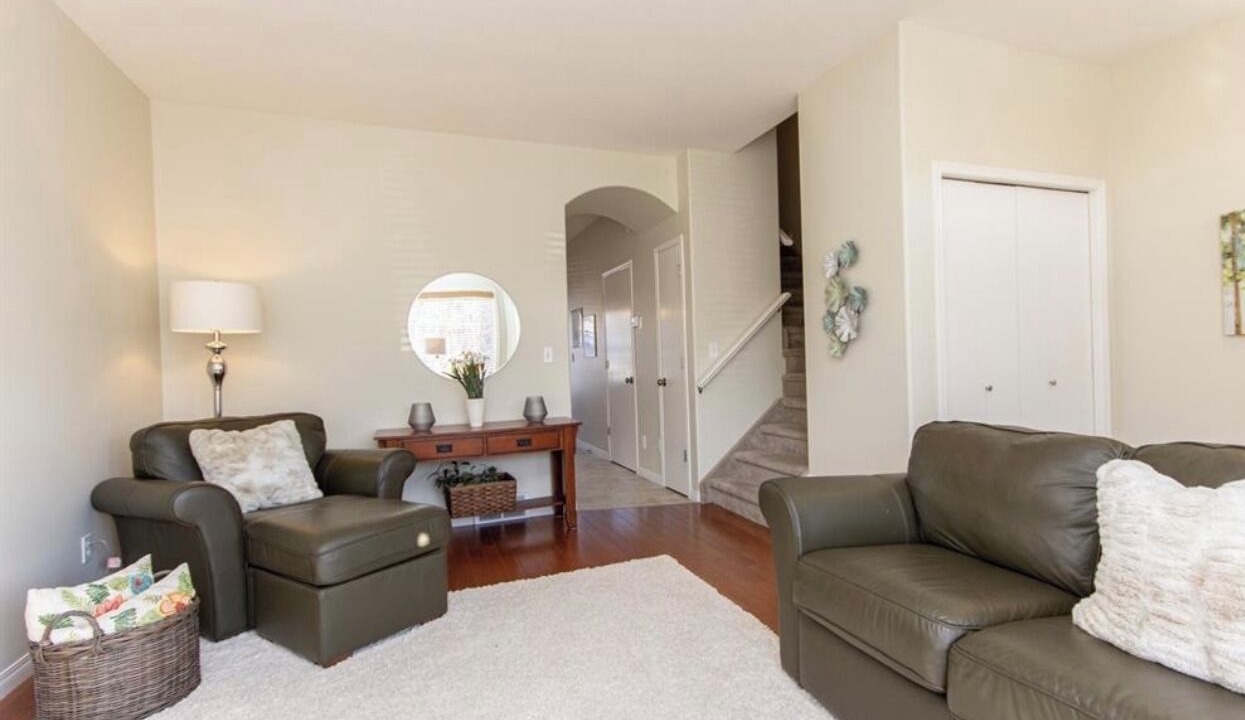 Photo of Livingroom in Red Deer