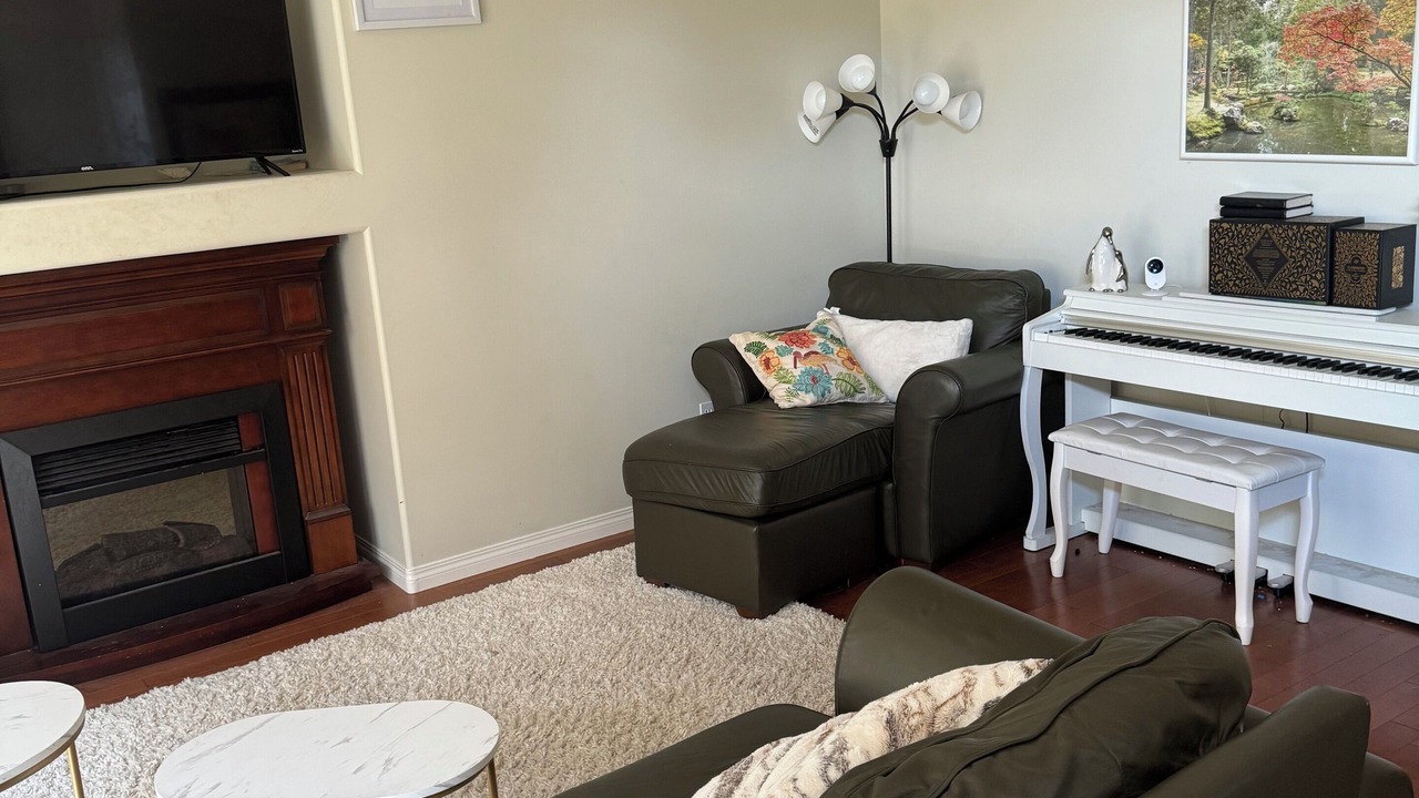 Photo of Livingroom in Red Deer