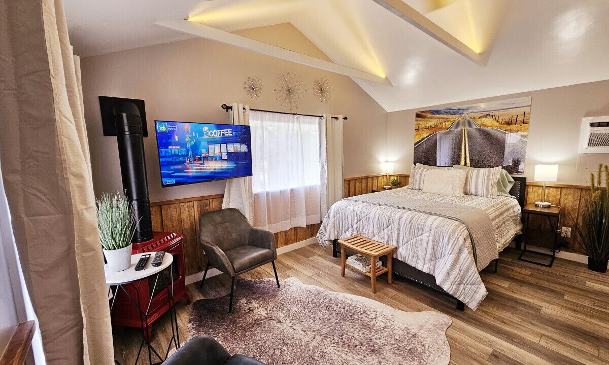Photo of Bedroom in Glenwood Springs