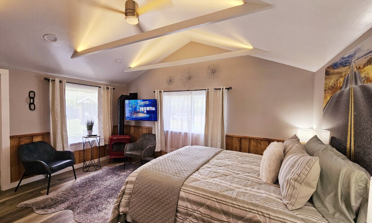 Photo of Bedroom in Glenwood Springs