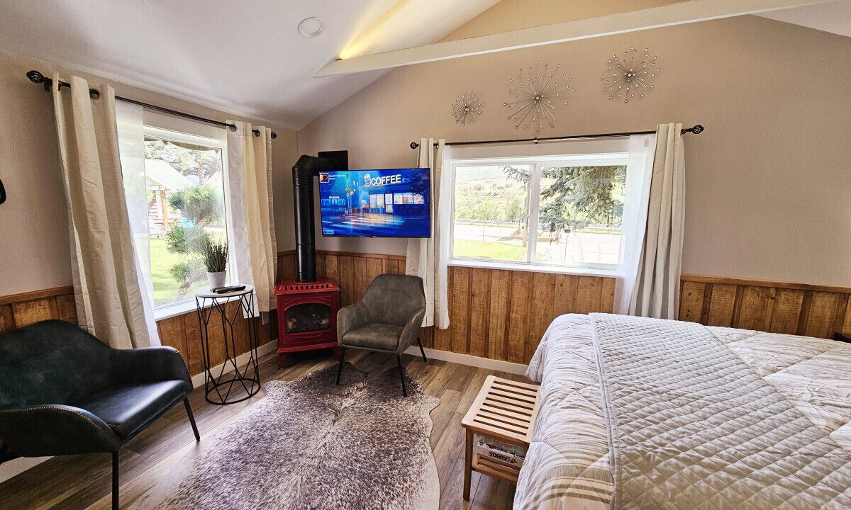 Photo of Bedroom in Glenwood Springs