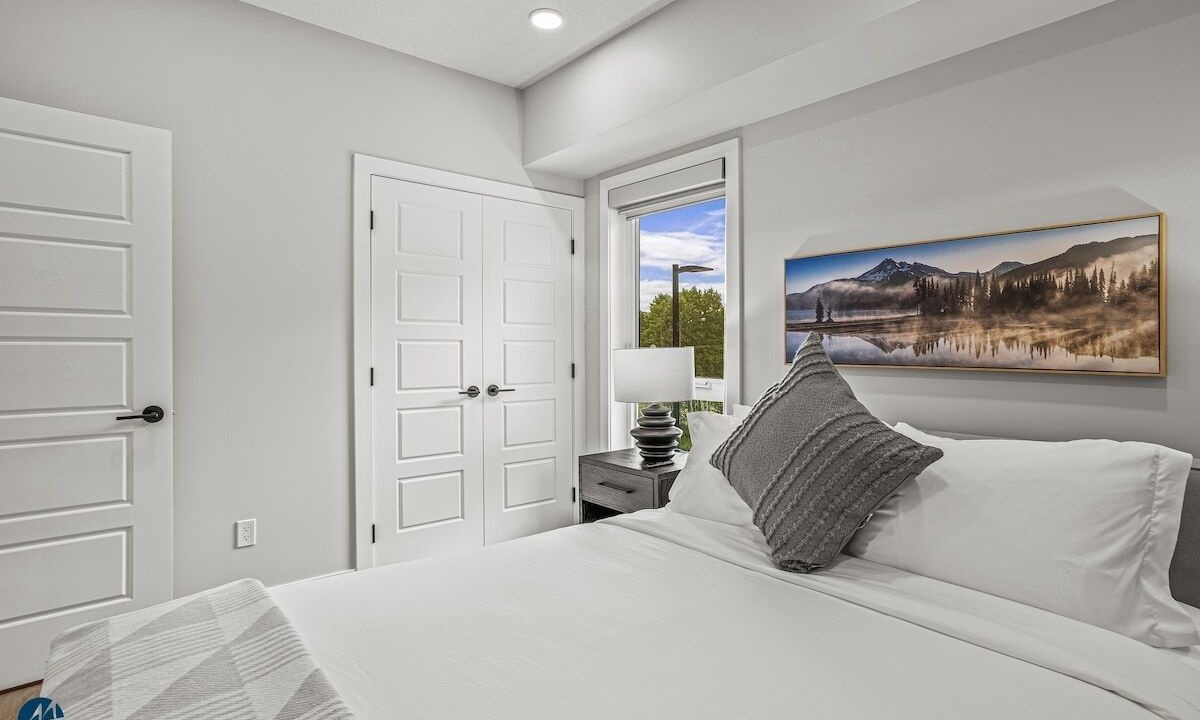 Photo of Bedroom in Dead Man's Flats